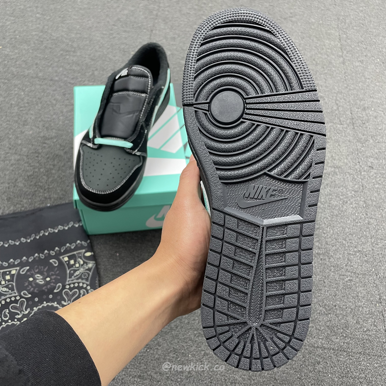 Air Jordan 1 Low Dazzles With Tiffany Cus Travis Dm7866 311 (2) - www.newkick.vip Air Jordan 1 Low Dazzles With Tiffany Cus Travis Dm7866 311 (2) - www.newkick.vip
