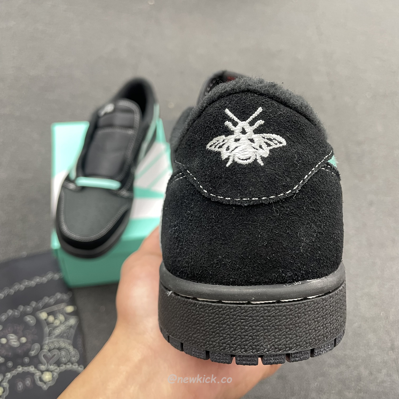 Air Jordan 1 Low Dazzles With Tiffany Cus Travis Dm7866 311 (4) - www.newkick.vip Air Jordan 1 Low Dazzles With Tiffany Cus Travis Dm7866 311 (4) - www.newkick.vip