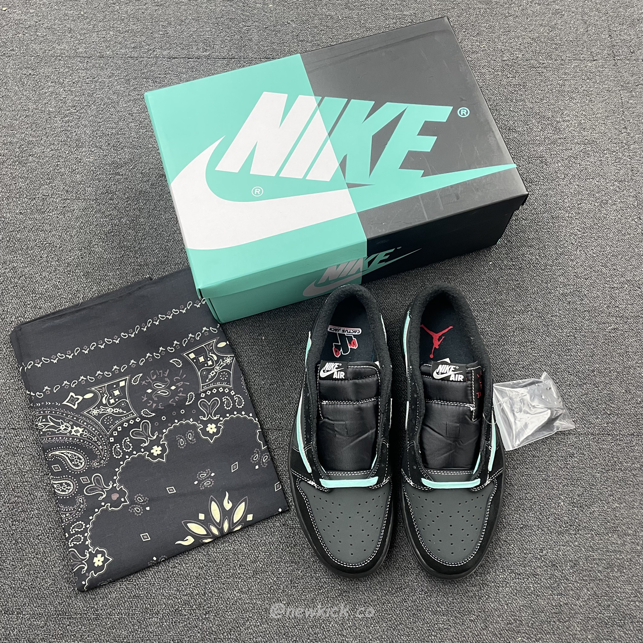 Air Jordan 1 Low Dazzles With Tiffany Cus Travis Dm7866 311 (6) - www.newkick.vip Air Jordan 1 Low Dazzles With Tiffany Cus Travis Dm7866 311 (6) - www.newkick.vip