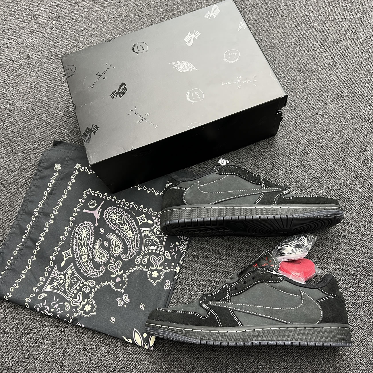 Jordan 1 Retro Low Og Sp Travis Scott Black Phantom Dm7866 001 (3) - www.newkick.org Jordan 1 Retro Low Og Sp Travis Scott Black Phantom Dm7866 001 (3) - www.newkick.org