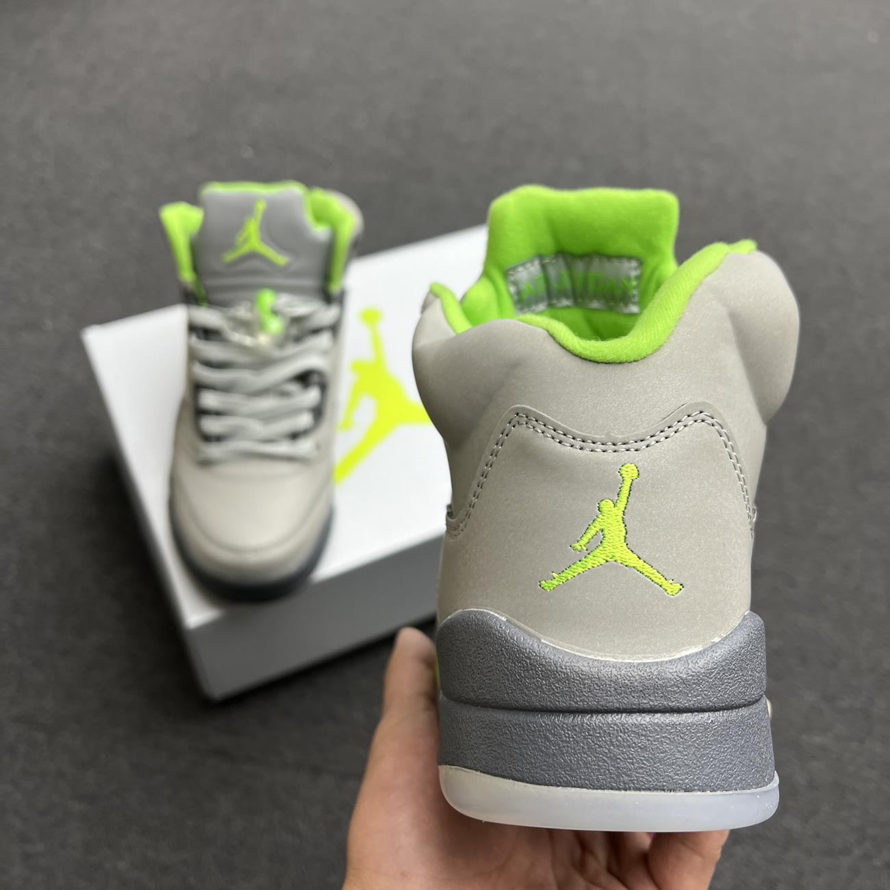 Air Jordan 5 Retro Green Bean 2022 Dm9014 003 (13) - www.newkick.vip Air Jordan 5 Retro Green Bean 2022 Dm9014 003 (13) - www.newkick.vip