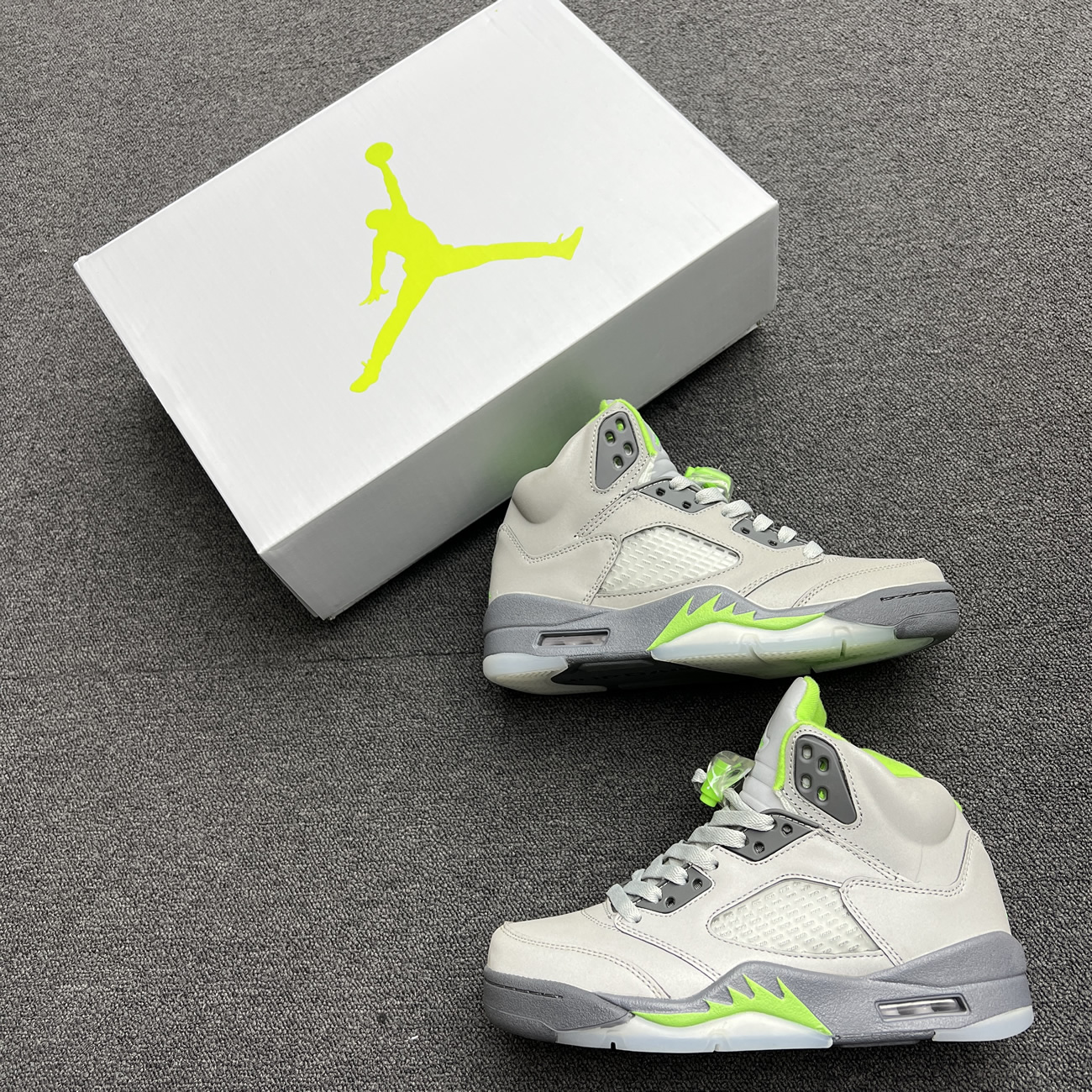 Air Jordan 5 Retro Green Bean 2022 Dm9014 003 (7) - www.newkick.vip Air Jordan 5 Retro Green Bean 2022 Dm9014 003 (7) - www.newkick.vip