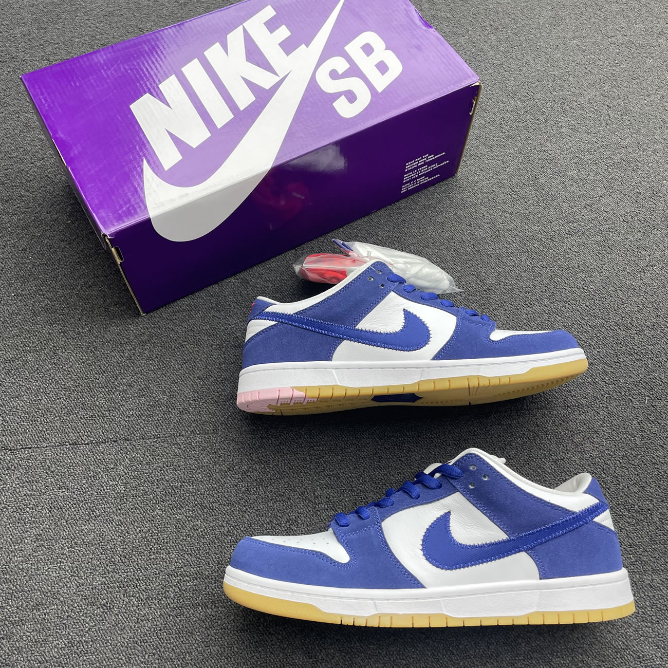 Nike Sb Dunk Low Los Angeles Dodgers Do9395 400 (10) - www.newkick.org