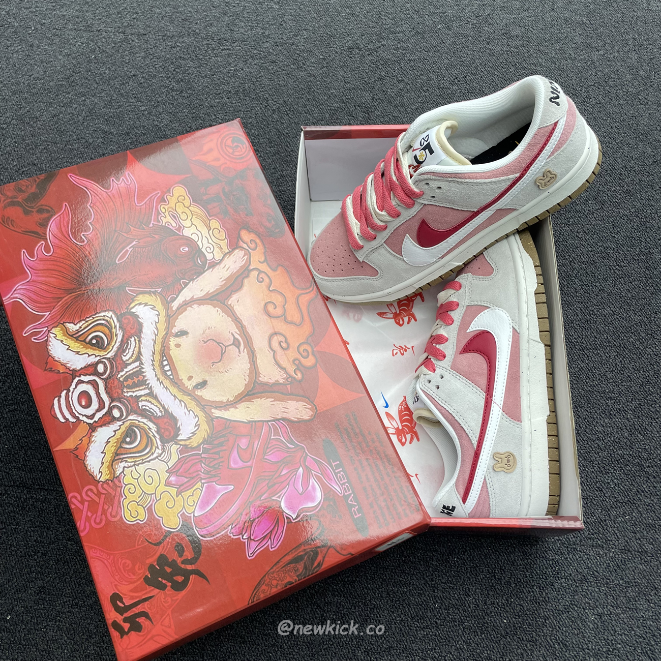 Nike Sb Dunk Low Se 85 Double Swoosh Grey Pink Rabbit Do9457 117 (3) - www.newkick.org