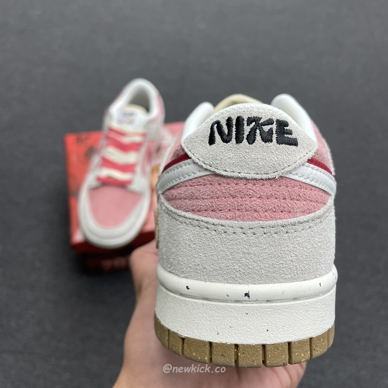 Nike Sb Dunk Low Se 85 Double Swoosh Grey Pink Rabbit Do9457 117 (6) - www.newkick.org