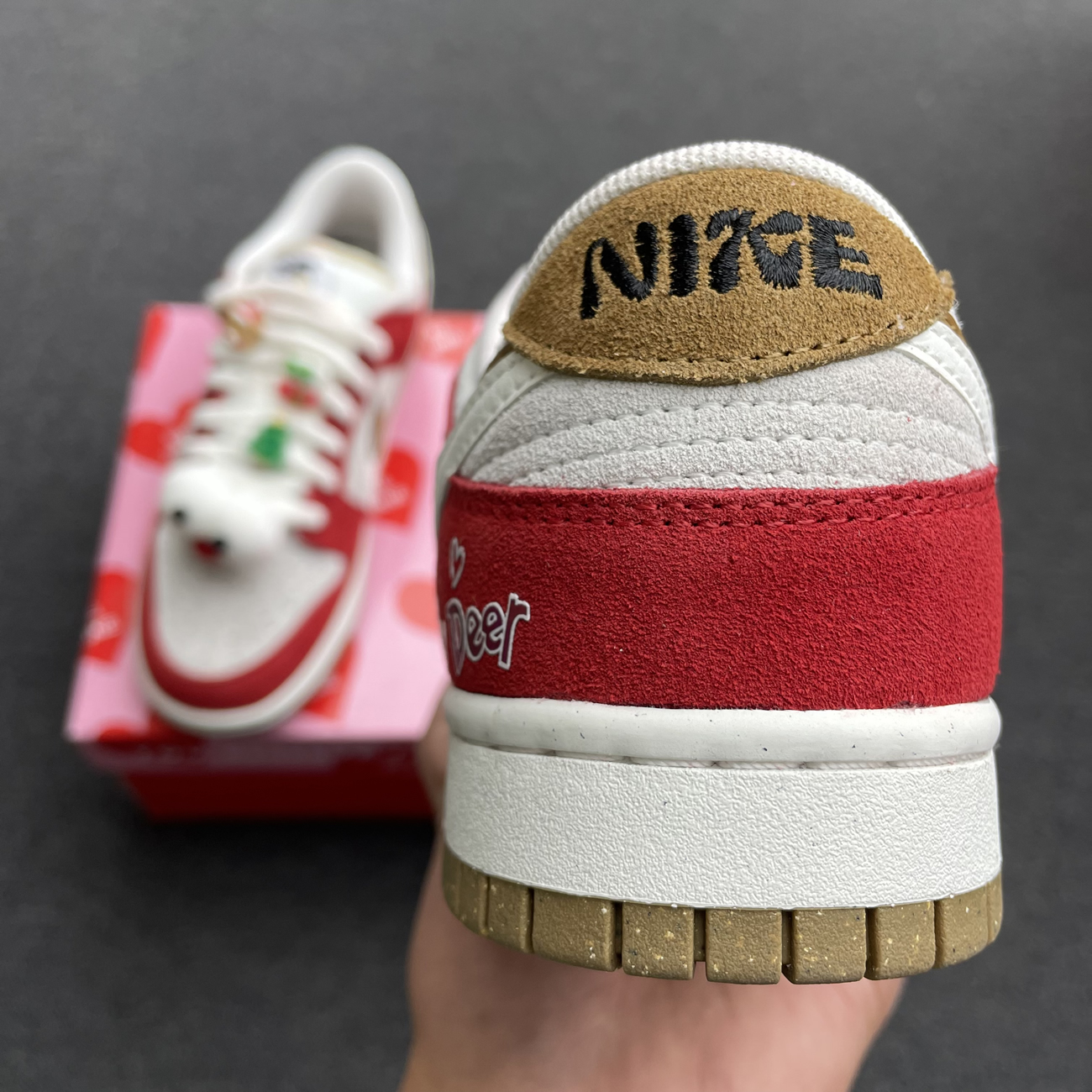 Nike Sb Dunk Low 85 Christmas Red White Brown Do9457 112 (12) - www.newkick.org