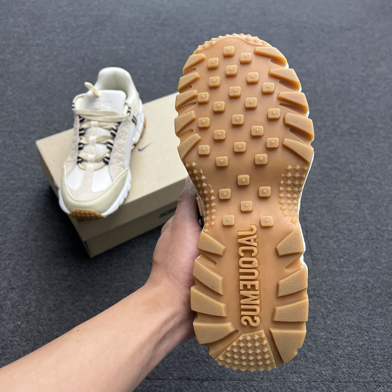 Nike Air Humara Lx Jacquemus Light Bone Gold W Dr0420 001 (13) - www.newkick.org