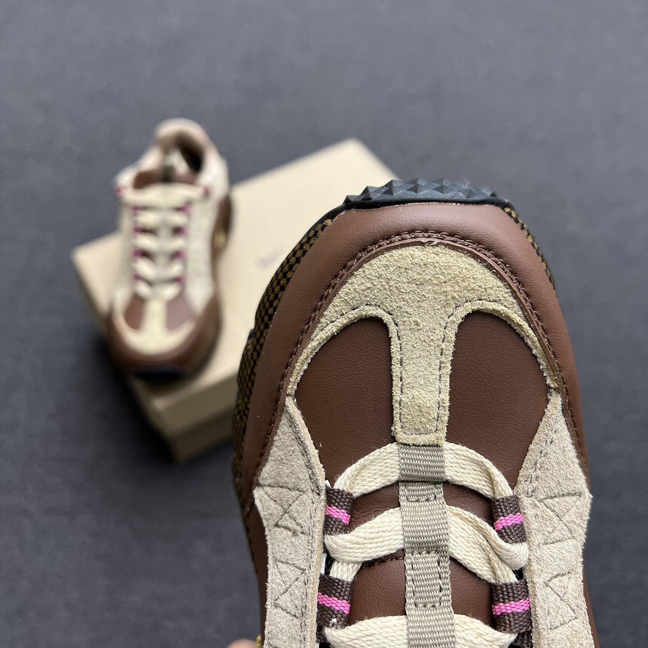 Nike Air Humara Lx Jacquemus Ale Brown Gold W Dr0420 200 (7) - www.newkick.org
