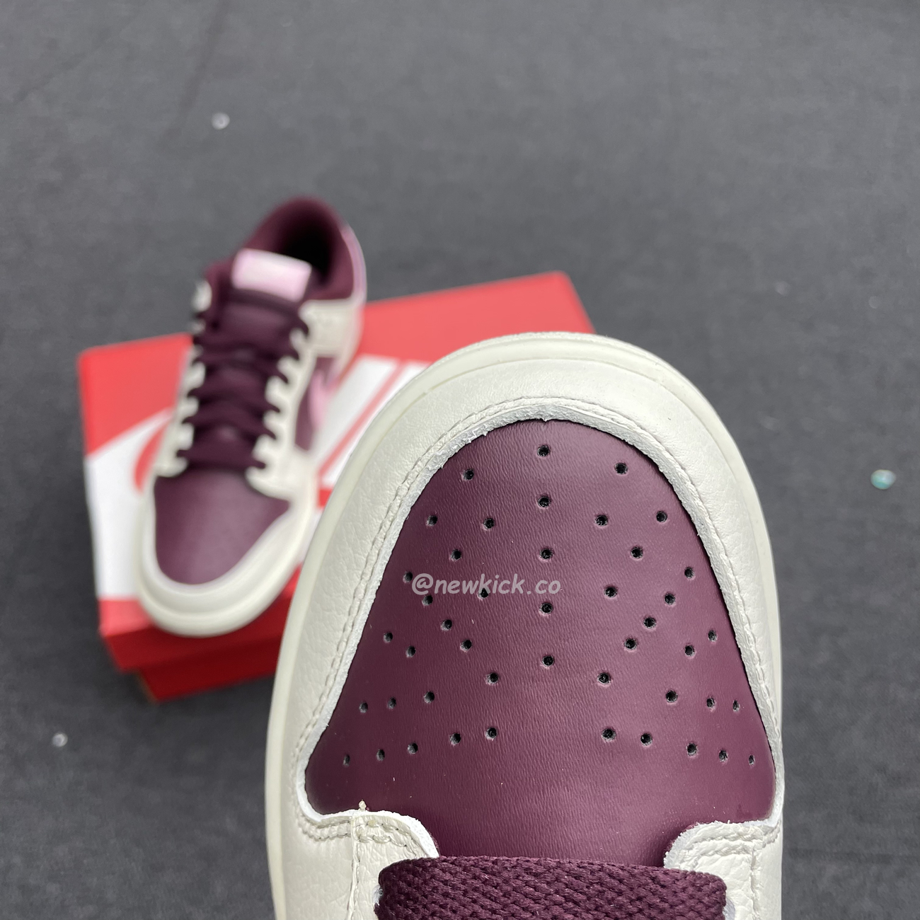 Nike Dunk Low Retro Prm Valentine Day 2023 Dr9705 100 (12) - www.newkick.org Nike Dunk Low Retro Prm Valentine Day 2023 Dr9705 100 (12) - www.newkick.org