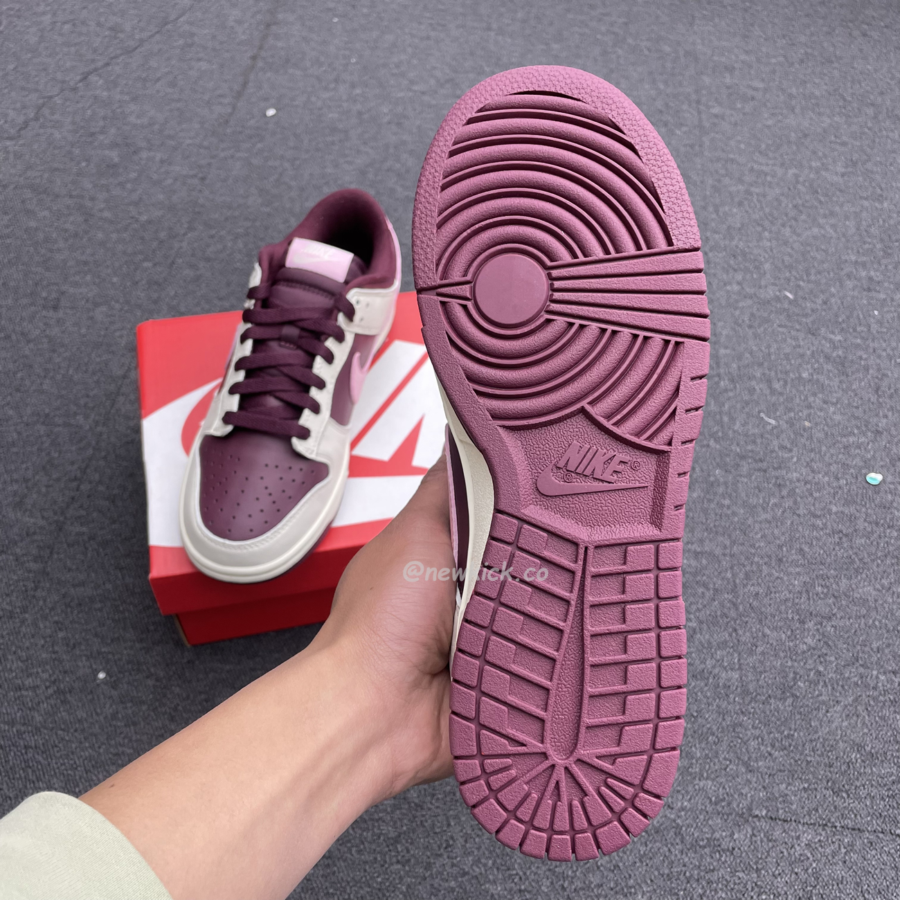 Nike Dunk Low Retro Prm Valentine Day 2023 Dr9705 100 (14) - www.newkick.org Nike Dunk Low Retro Prm Valentine Day 2023 Dr9705 100 (14) - www.newkick.org