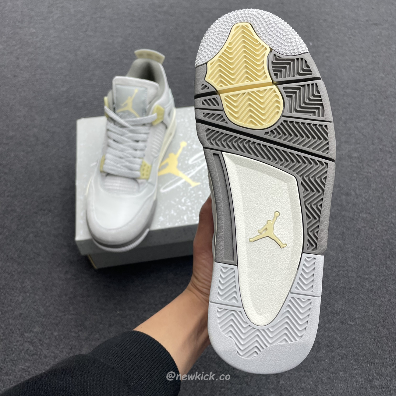 Air Jordan 4 Retro Se Craft Photon Dust Dv3742 021 (8) - www.newkick.org