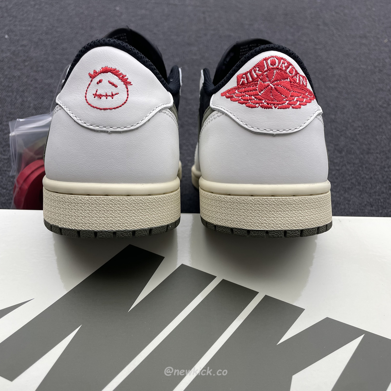 Air Jordan 1 Retro Low Og Sp Travis Scott Olive W Dz4137 106 (31) - www.newkick.org