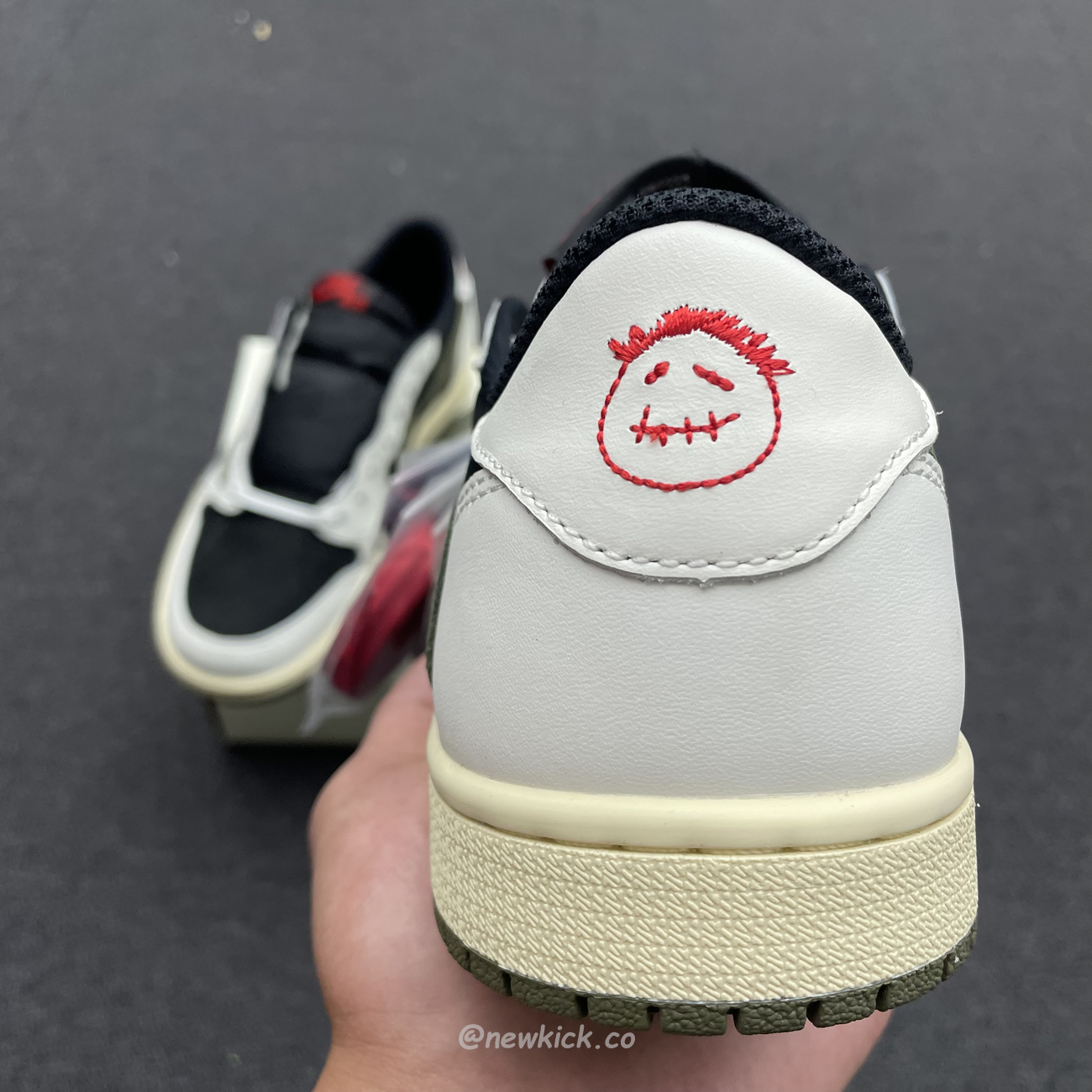Air Jordan 1 Retro Low Og Sp Travis Scott Olive W Dz4137 106 (34) - www.newkick.org