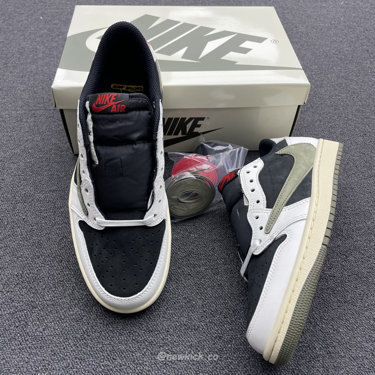 Air Jordan 1 Retro Low Og Sp Travis Scott Olive W Dz4137 106 (38) - www.newkick.org