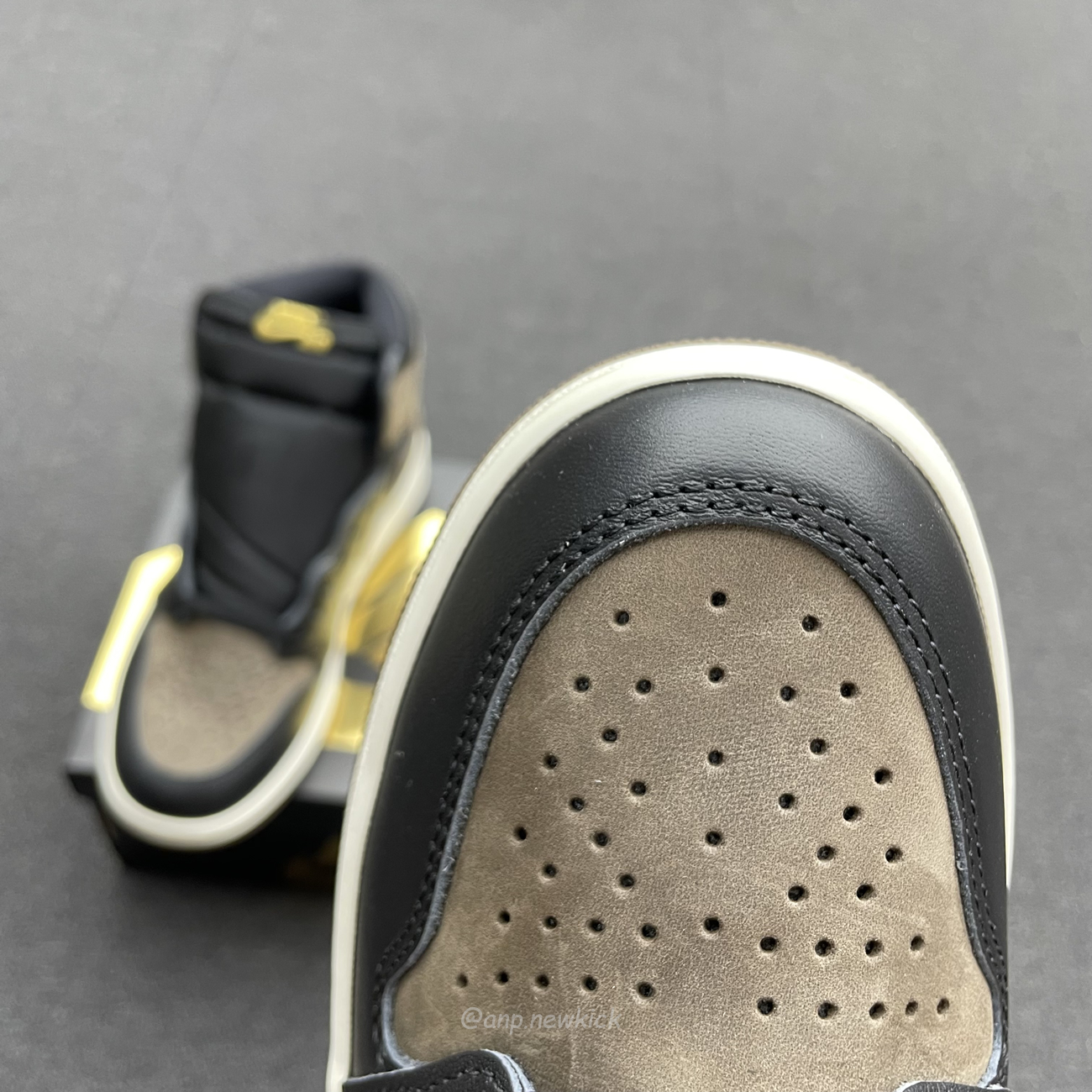 Air Jordan 1 Retro High Og Palomino Dz5485 020 (13) - www.newkick.org