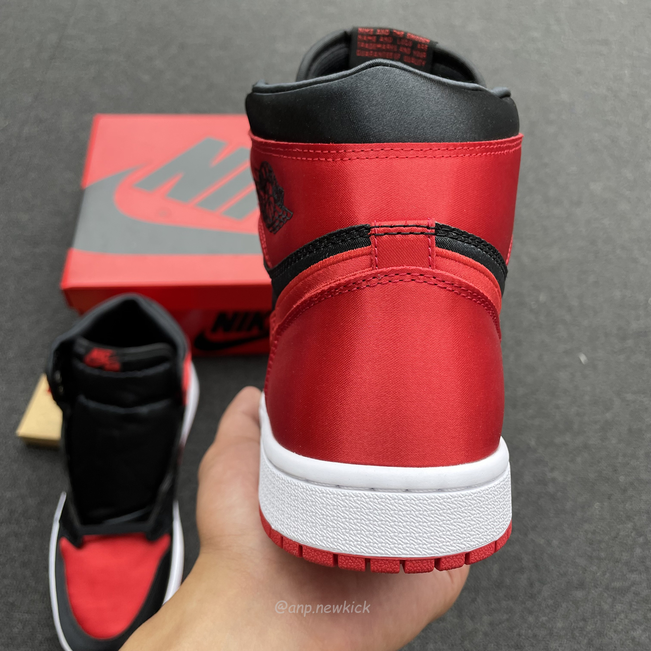 Air Jordan 1 Retro High Og Satin Bred Fd4810 061 (7) - www.newkick.org Air Jordan 1 Retro High Og Satin Bred Fd4810 061 (7) - www.newkick.org