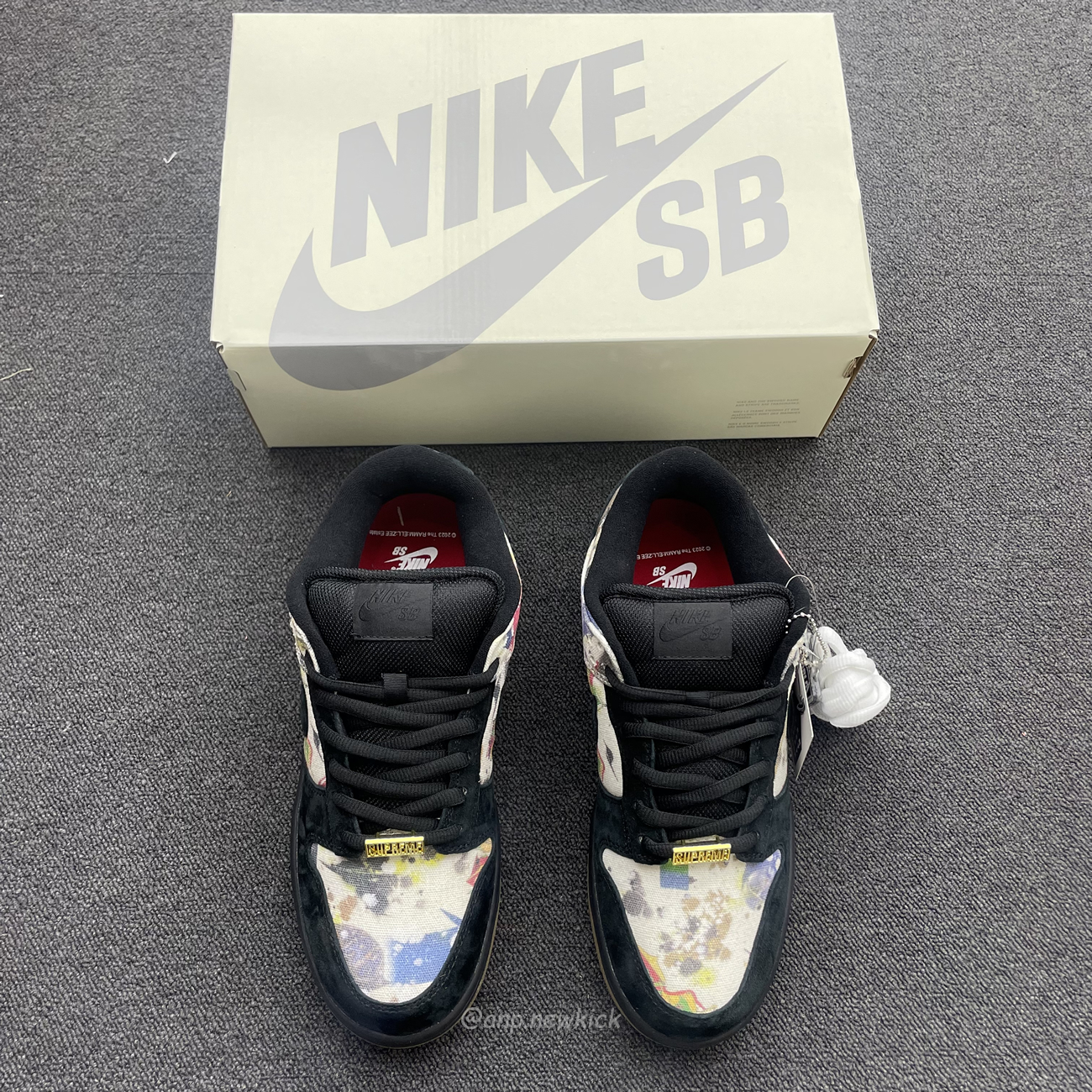 Nike Sb Dunk Low Supreme Rammellzee Fd8778 001 (8) - www.newkick.org Nike Sb Dunk Low Supreme Rammellzee Fd8778 001 (8) - www.newkick.org