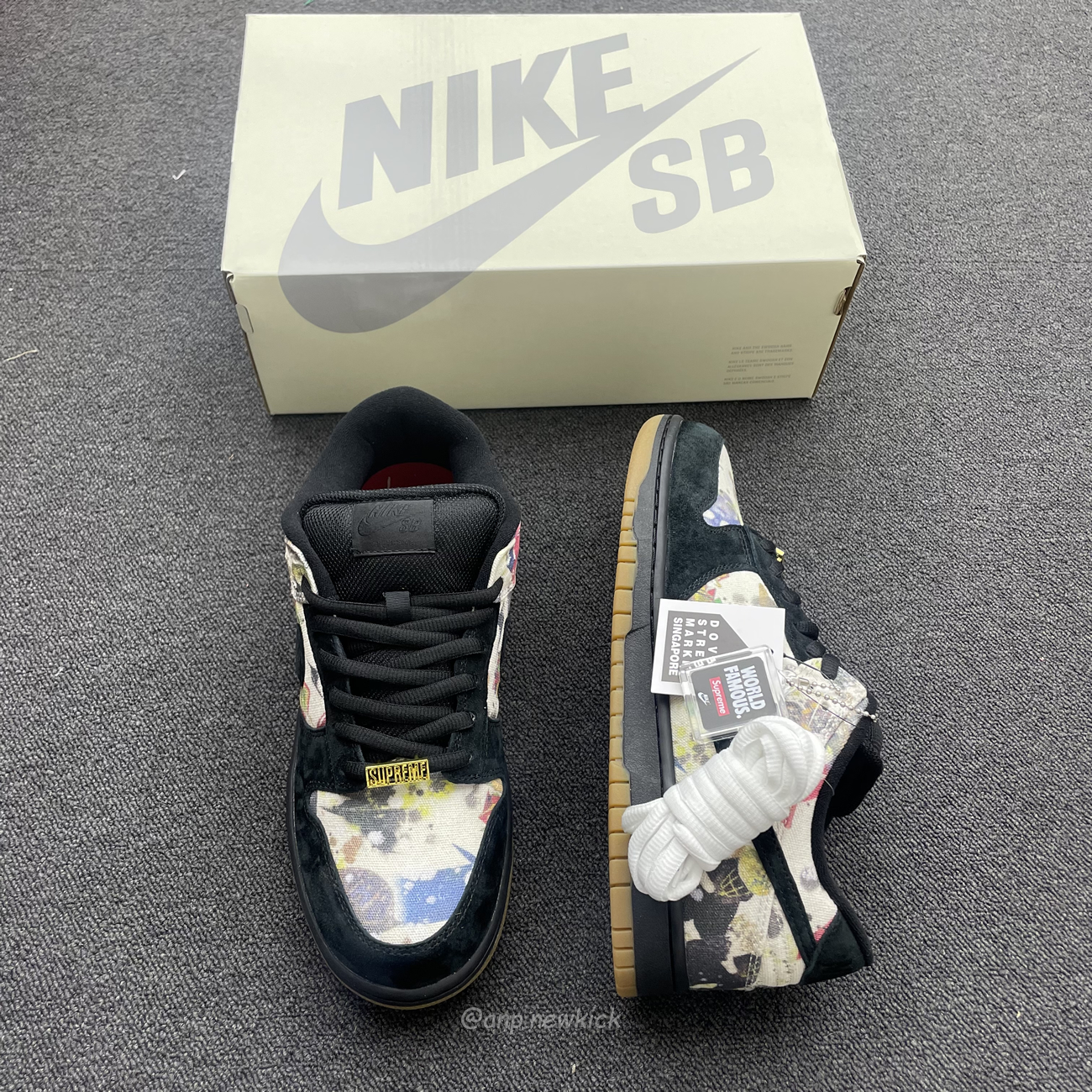 Nike Sb Dunk Low Supreme Rammellzee Fd8778 001 (9) - www.newkick.org Nike Sb Dunk Low Supreme Rammellzee Fd8778 001 (9) - www.newkick.org
