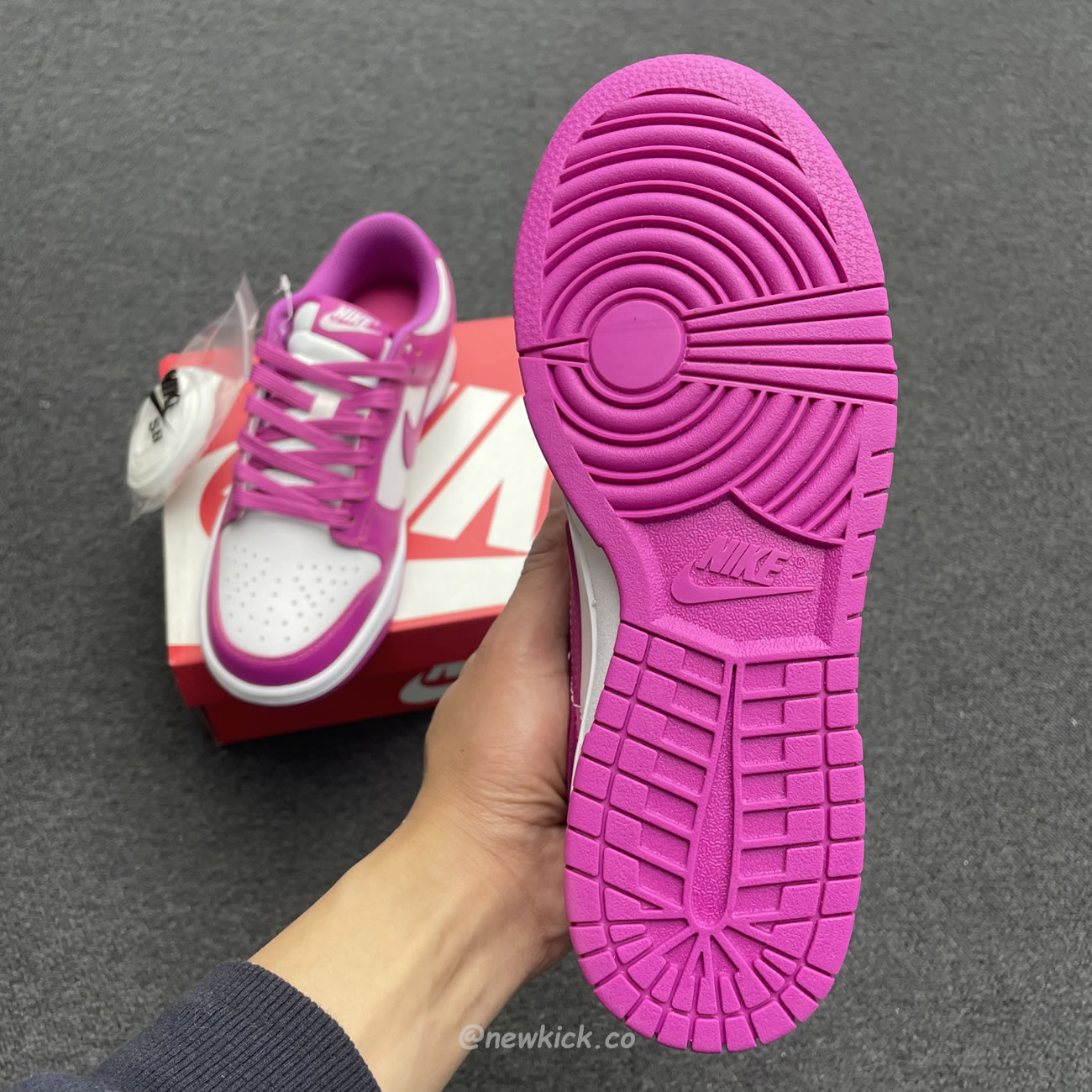 Nike Dunk Low Active Fuchsia Fj0704 100 (7) - www.newkick.vip Nike Dunk Low Active Fuchsia Fj0704 100 (7) - www.newkick.vip