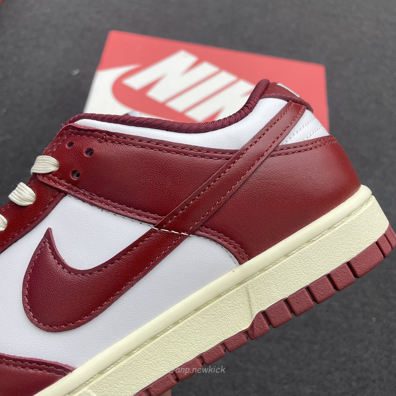 Nike Dunk Low Prm Vintage Team Red Fj4555 100 (3) - www.newkick.org