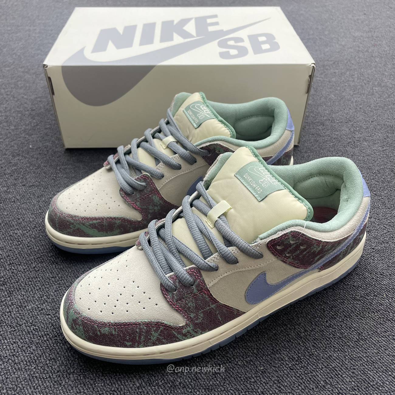 Nike Sb Dunk Low Crenshaw Skate Club Fn4193 100 (33) - www.newkick.org Nike Sb Dunk Low Crenshaw Skate Club Fn4193 100 (33) - www.newkick.org