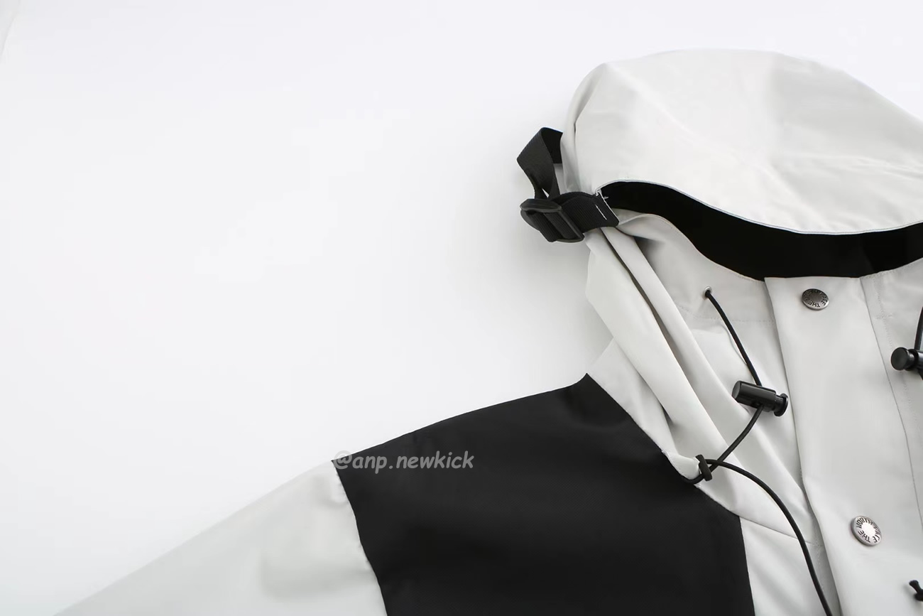The North Face Retro 1986 Futurelight (2) - www.newkick.org The North Face Retro 1986 Futurelight (2) - www.newkick.org