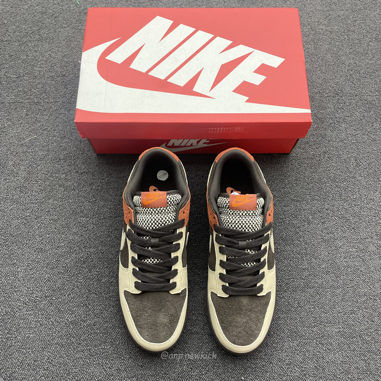 Nike Dunk Low Red Panda Fv0305 200 (7) - www.newkick.vip Nike Dunk Low Red Panda Fv0305 200 (7) - www.newkick.vip