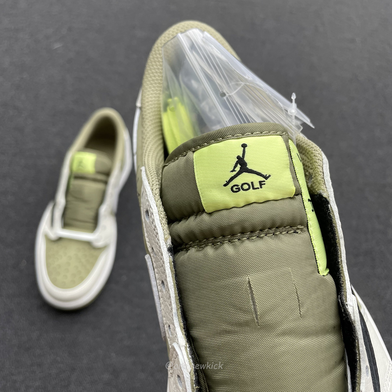 Air Jordan 1 Retro Low Golf Travis Scott Neutral Olive Fz3124 200 (6) - www.newkick.org Air Jordan 1 Retro Low Golf Travis Scott Neutral Olive Fz3124 200 (6) - www.newkick.org