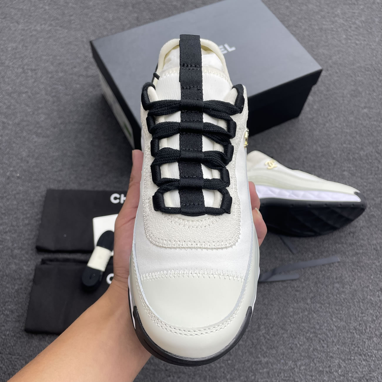 Chanel Casual Style Plain Logo Low Top Sneakers (11) - www.newkick.org Chanel Casual Style Plain Logo Low Top Sneakers (11) - www.newkick.org