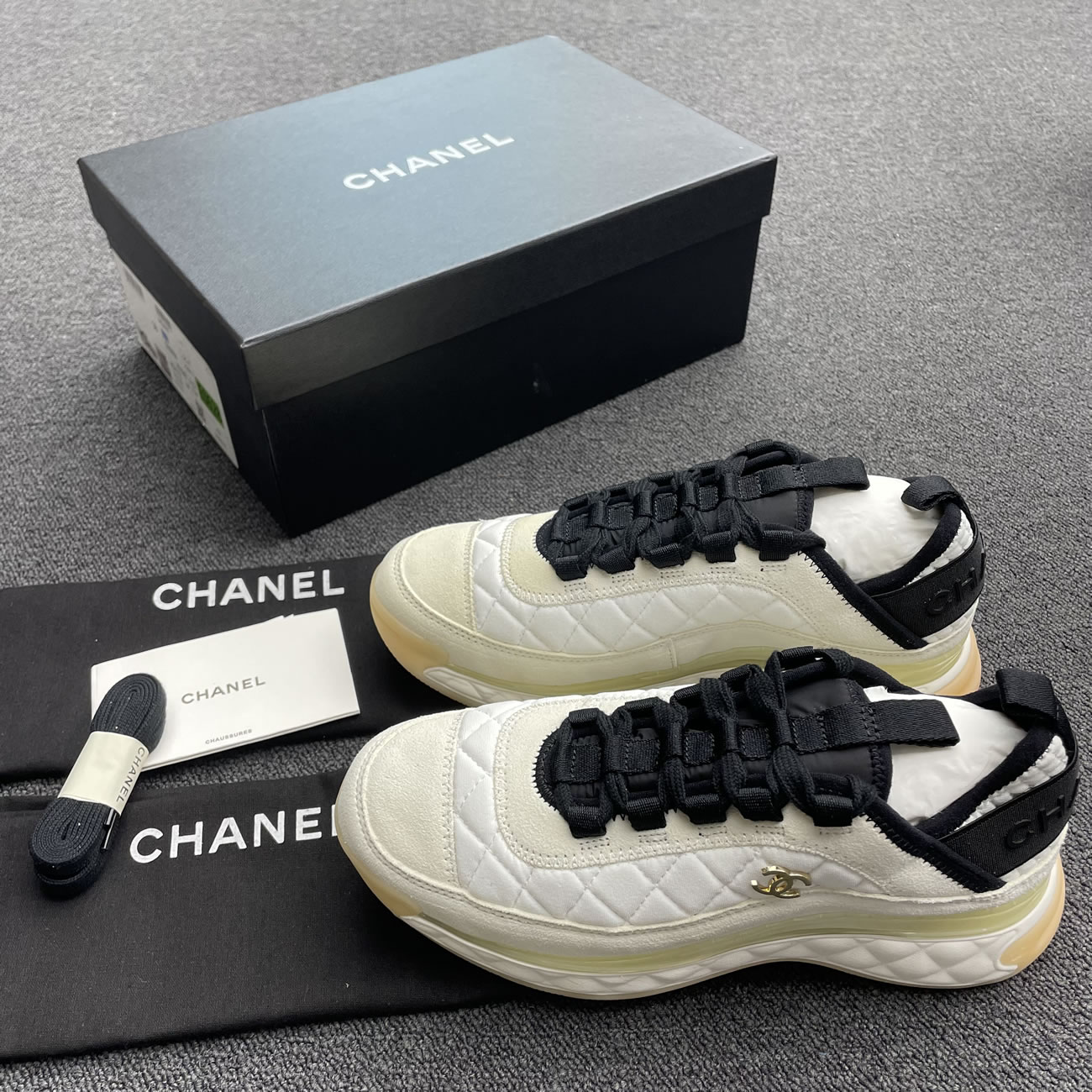 Chanel Casual Style Plain Logo Low Top Sneakers (6) - www.newkick.org Chanel Casual Style Plain Logo Low Top Sneakers (6) - www.newkick.org