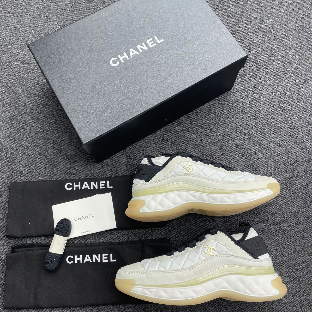 Chanel Casual Style Plain Logo Low Top Sneakers (9) - www.newkick.org Chanel Casual Style Plain Logo Low Top Sneakers (9) - www.newkick.org