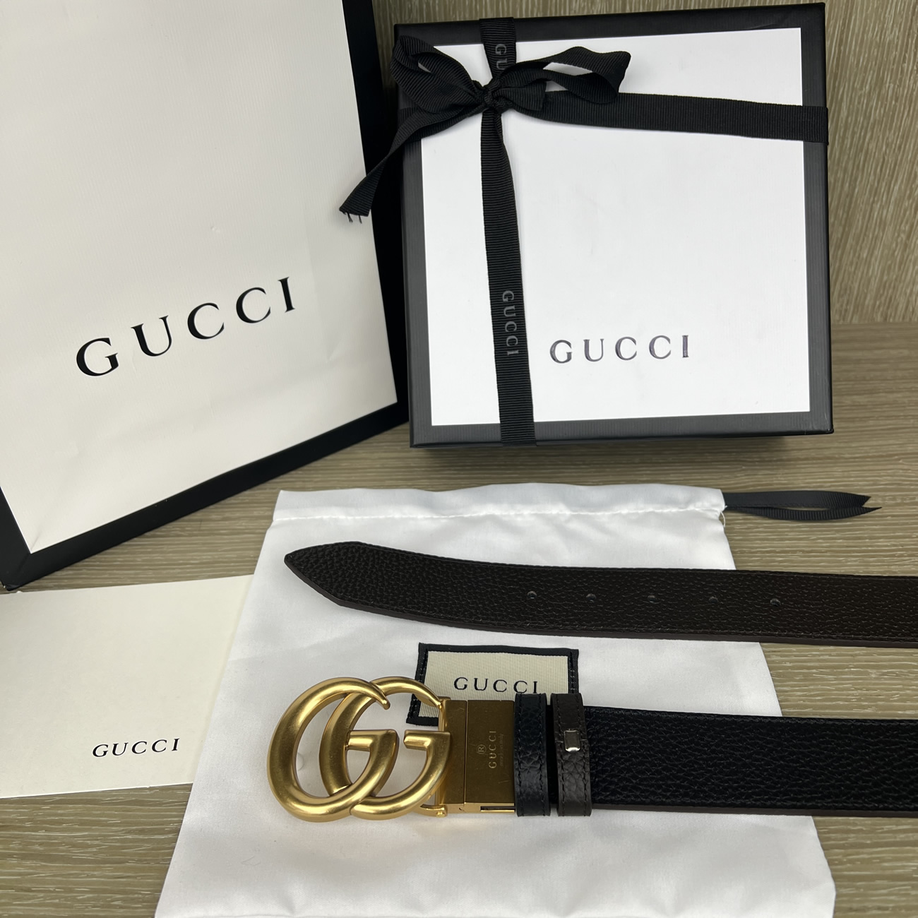 Gucci Double G Logo Full Grain Reversible Belt Leather Black Brown (2) - www.newkick.org Gucci Double G Logo Full Grain Reversible Belt Leather Black Brown (2) - www.newkick.org