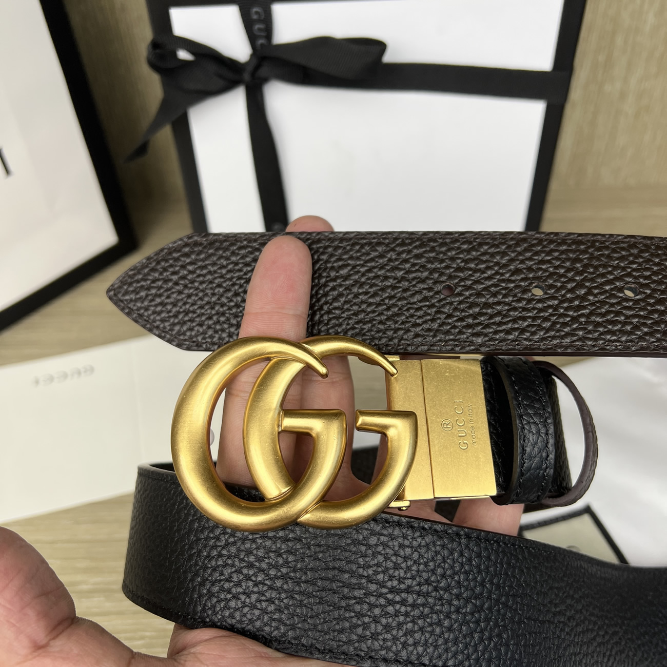 Gucci Double G Logo Full Grain Reversible Belt Leather Black Brown (3) - www.newkick.org Gucci Double G Logo Full Grain Reversible Belt Leather Black Brown (3) - www.newkick.org