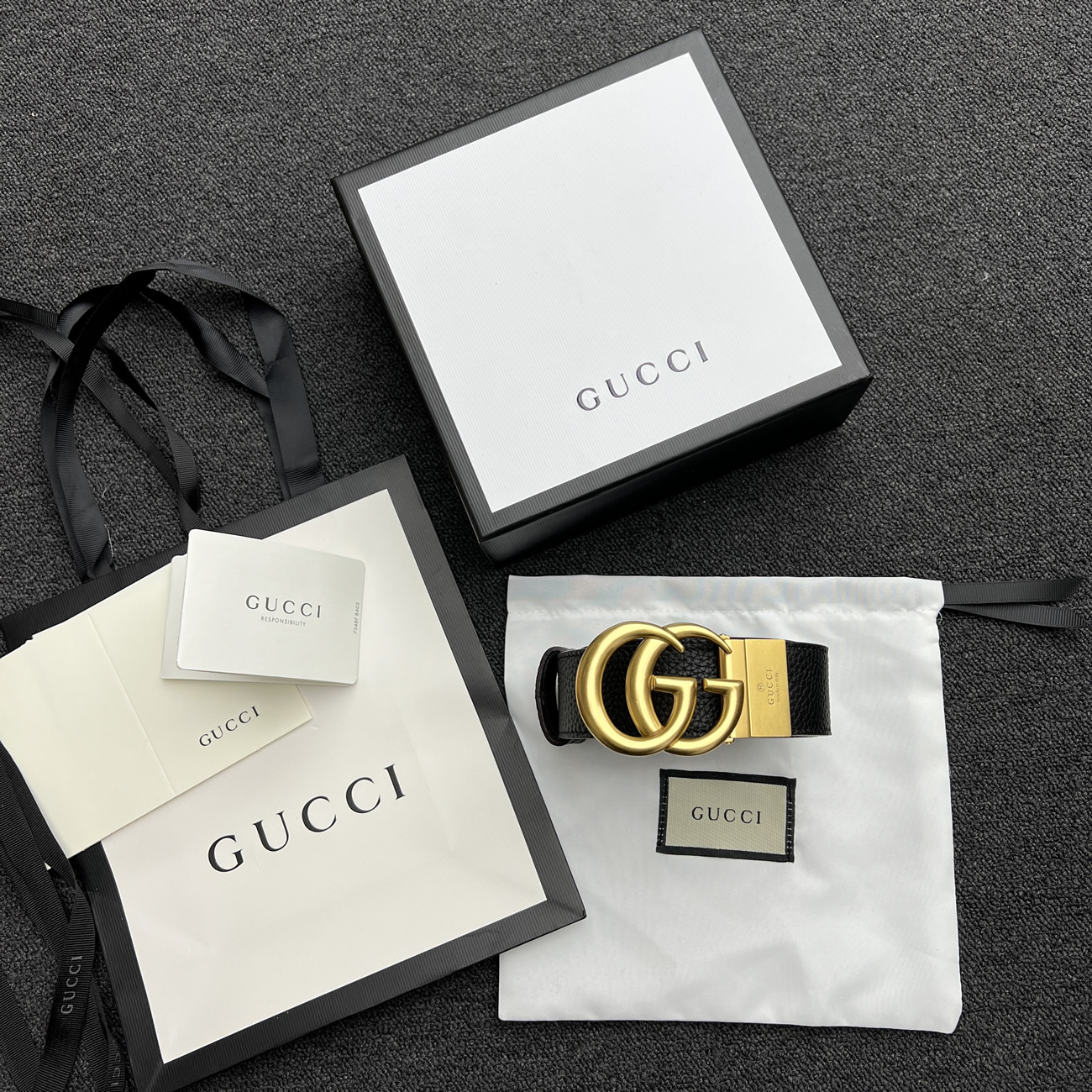 Gucci Double G Logo Full Grain Reversible Belt Leather Black Brown (5) - www.newkick.org Gucci Double G Logo Full Grain Reversible Belt Leather Black Brown (5) - www.newkick.org