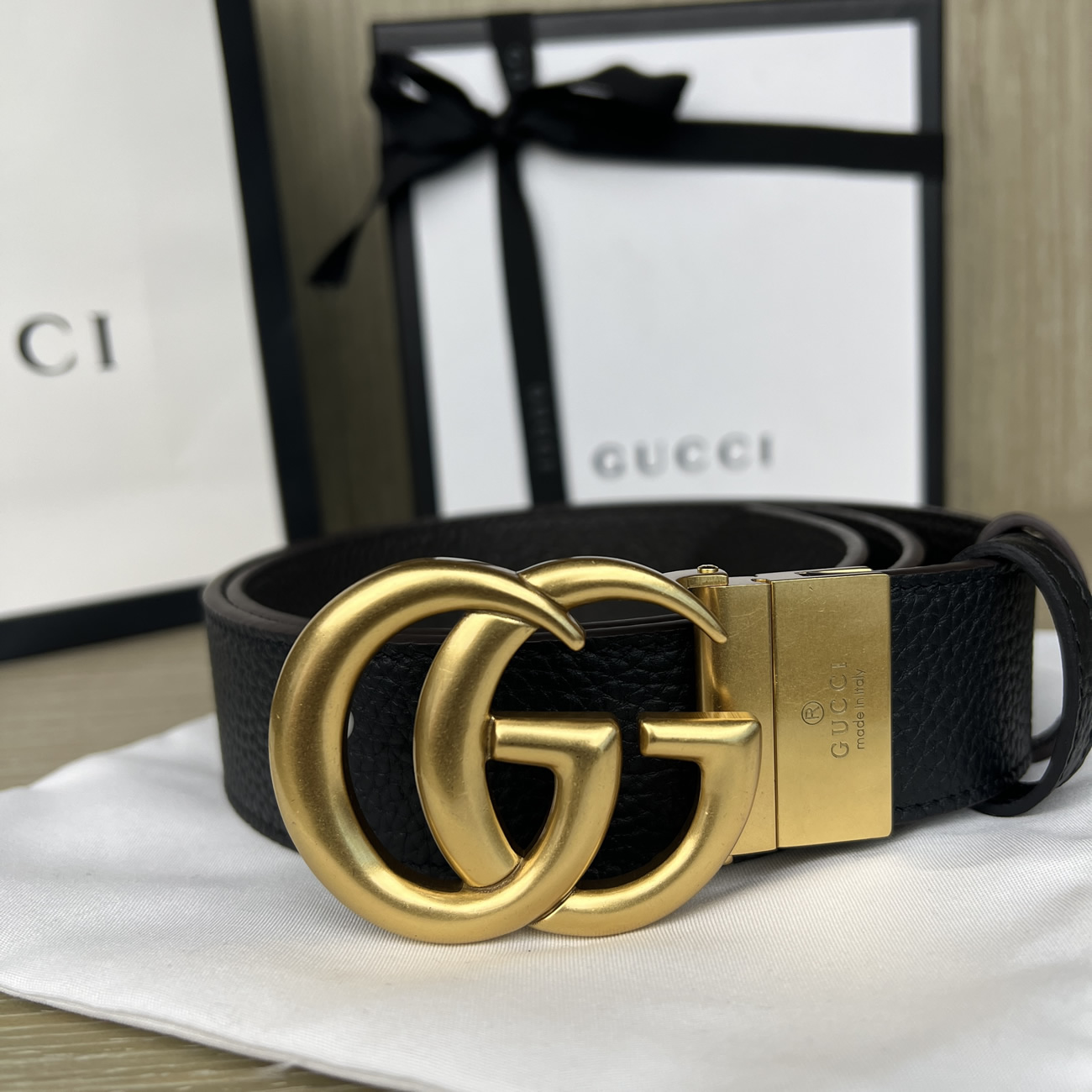 Gucci Double G Logo Full Grain Reversible Belt Leather Black Brown (6) - www.newkick.org Gucci Double G Logo Full Grain Reversible Belt Leather Black Brown (6) - www.newkick.org