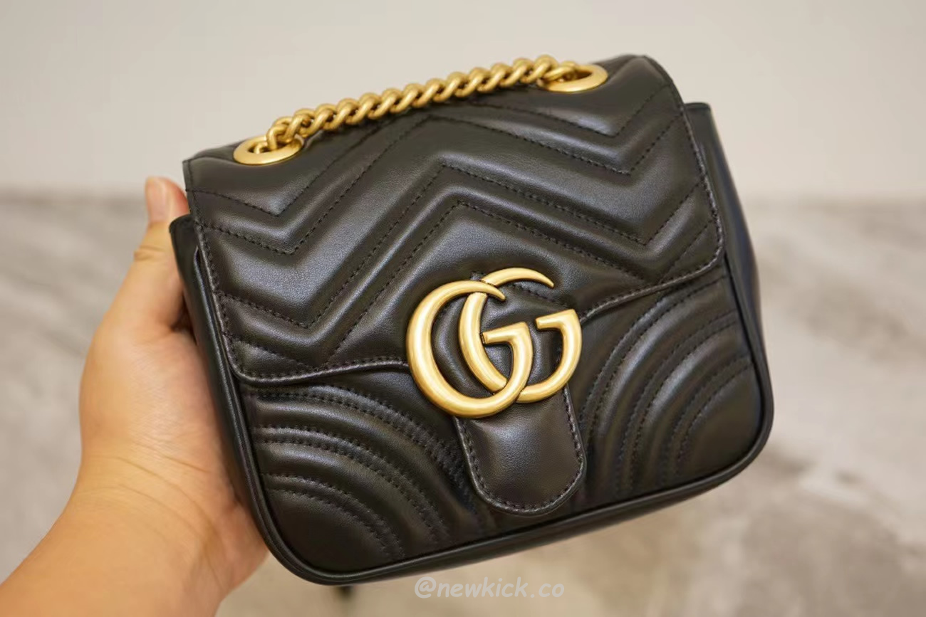 Gucci Gg Marmont Mini Shoulder Bag Matelasse Chevron Black (14) - www.newkick.org
