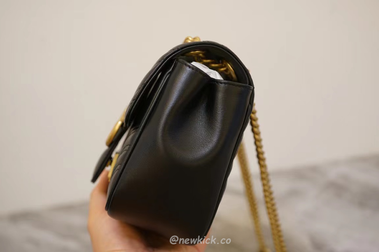 Gucci Gg Marmont Mini Shoulder Bag Matelasse Chevron Black (3) - www.newkick.org