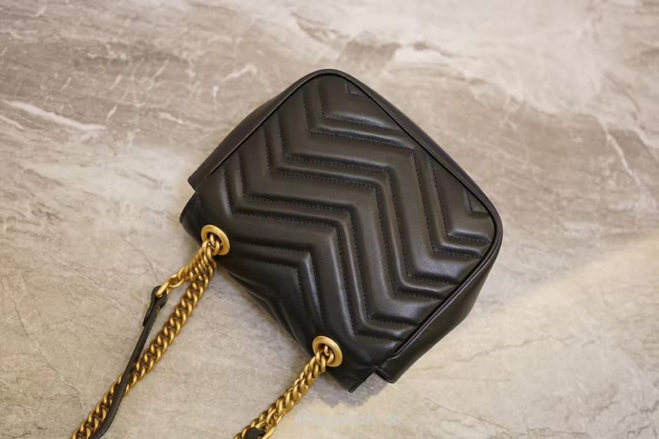 Gucci Gg Marmont Mini Shoulder Bag Matelasse Chevron Black (5) - www.newkick.org