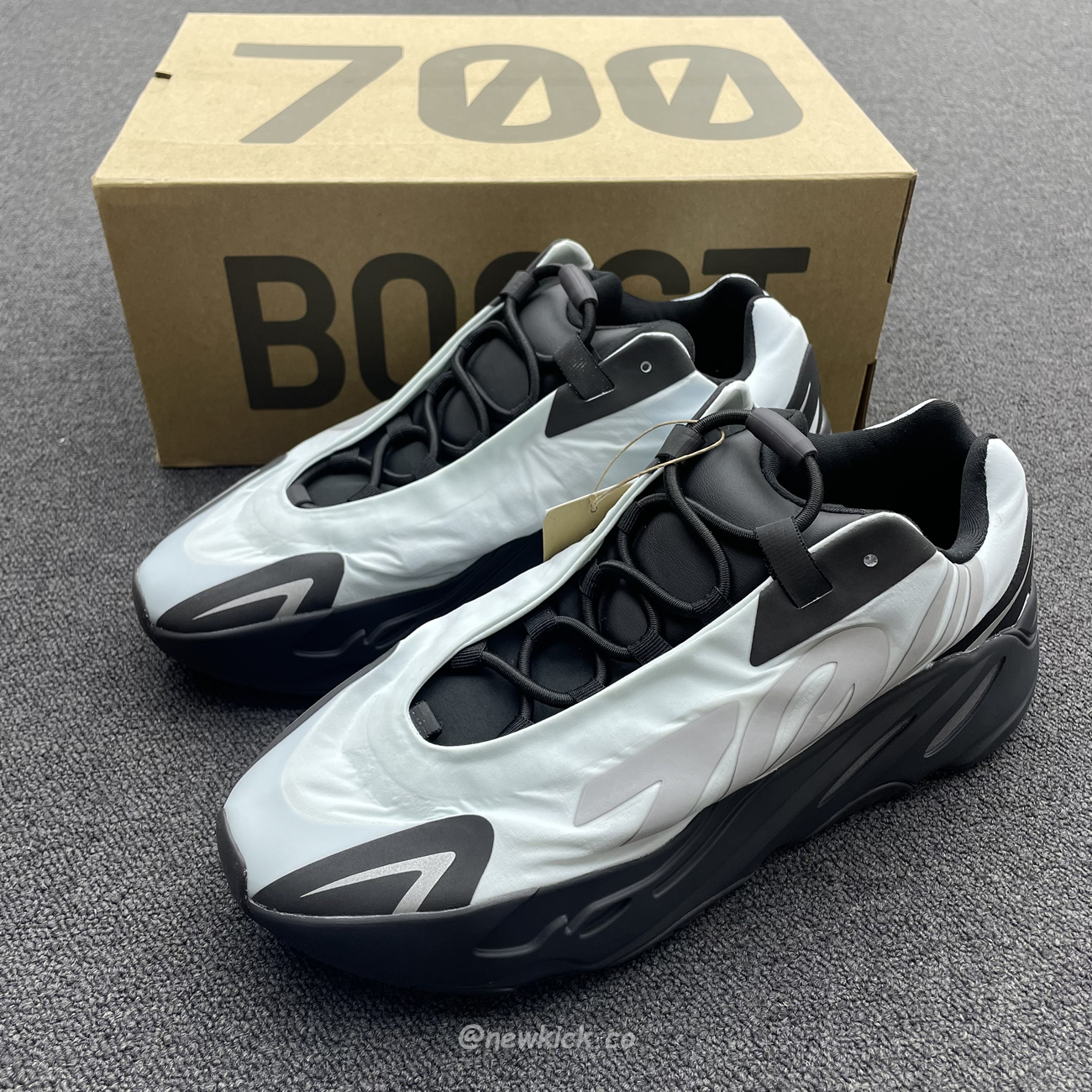 Adidas Yeezy Boost 700 Mnvn Blue Tint Gz0711 (12) - www.newkick.org Adidas Yeezy Boost 700 Mnvn Blue Tint Gz0711 (12) - www.newkick.org