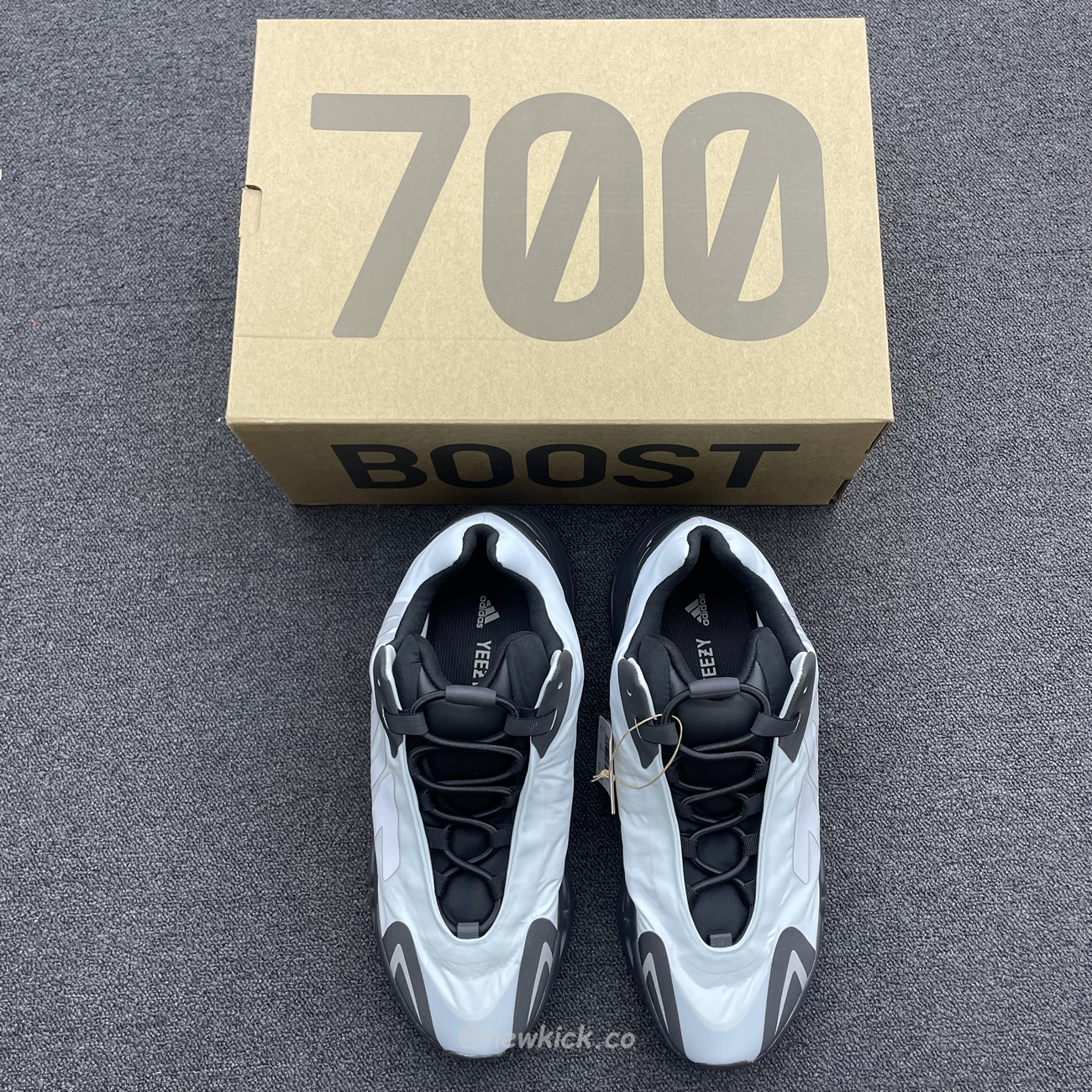 Adidas Yeezy Boost 700 Mnvn Blue Tint Gz0711 (13) - www.newkick.org Adidas Yeezy Boost 700 Mnvn Blue Tint Gz0711 (13) - www.newkick.org