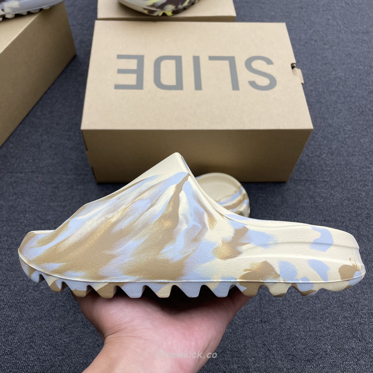 Adidas Yeezy X Kanye West Slide Bone (10) - www.newkick.org