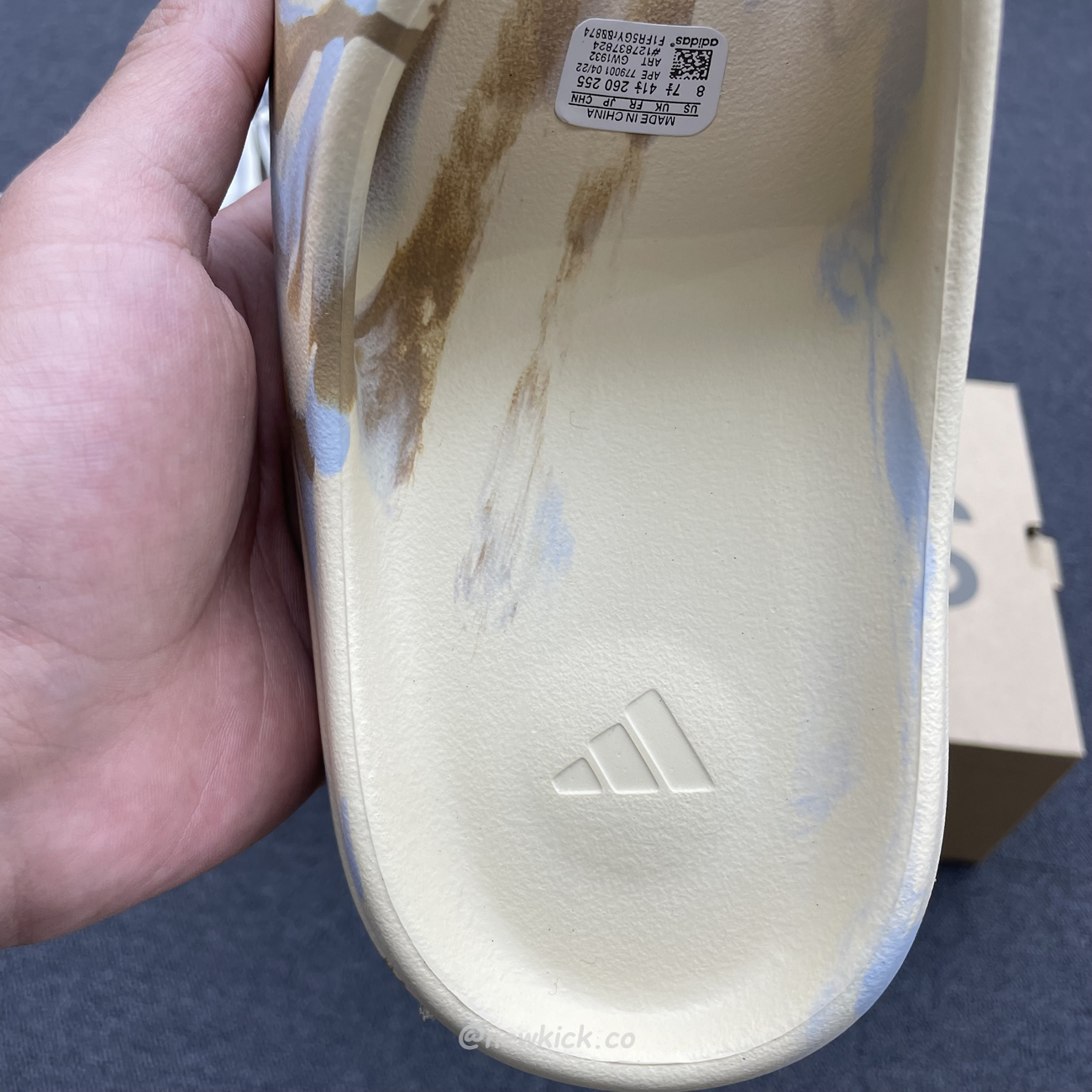 Adidas Yeezy X Kanye West Slide Bone (3) - www.newkick.org