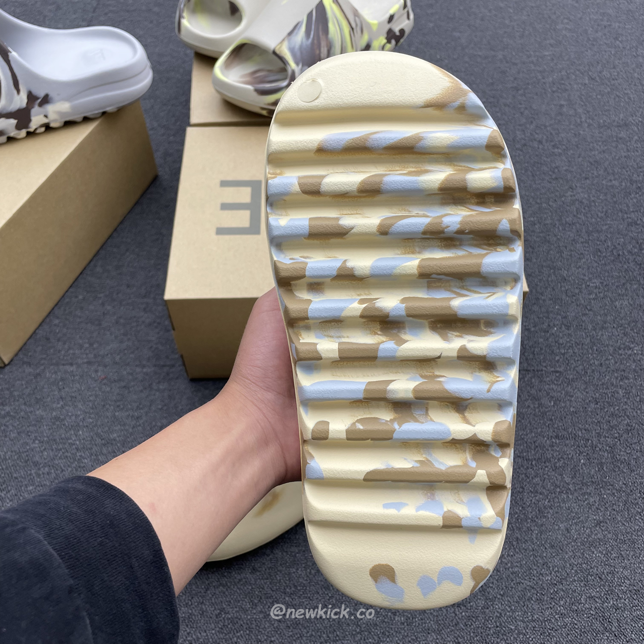 Adidas Yeezy X Kanye West Slide Bone (6) - www.newkick.org