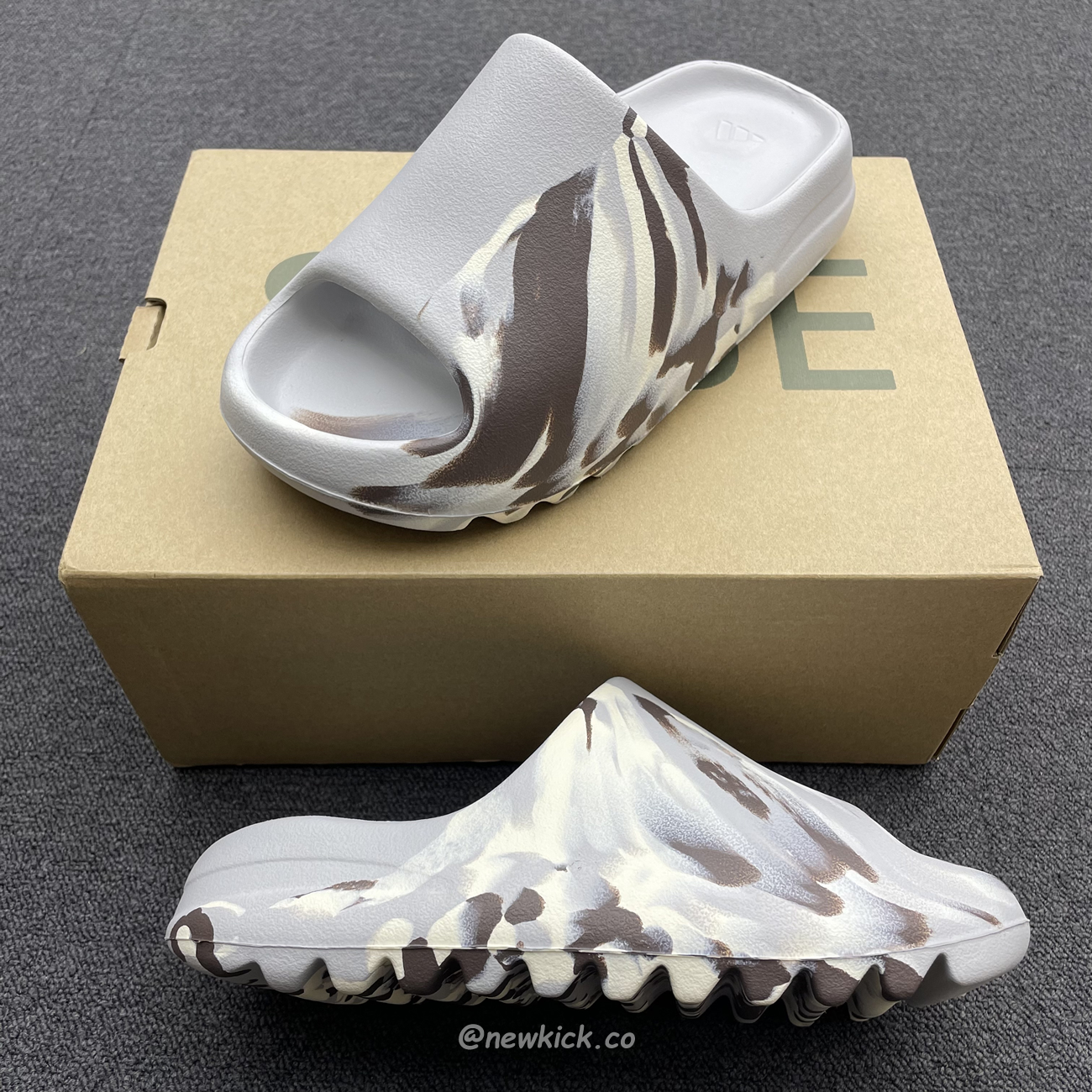 Adidas Yeezy X Kanye West Slide Bone (7) - www.newkick.org