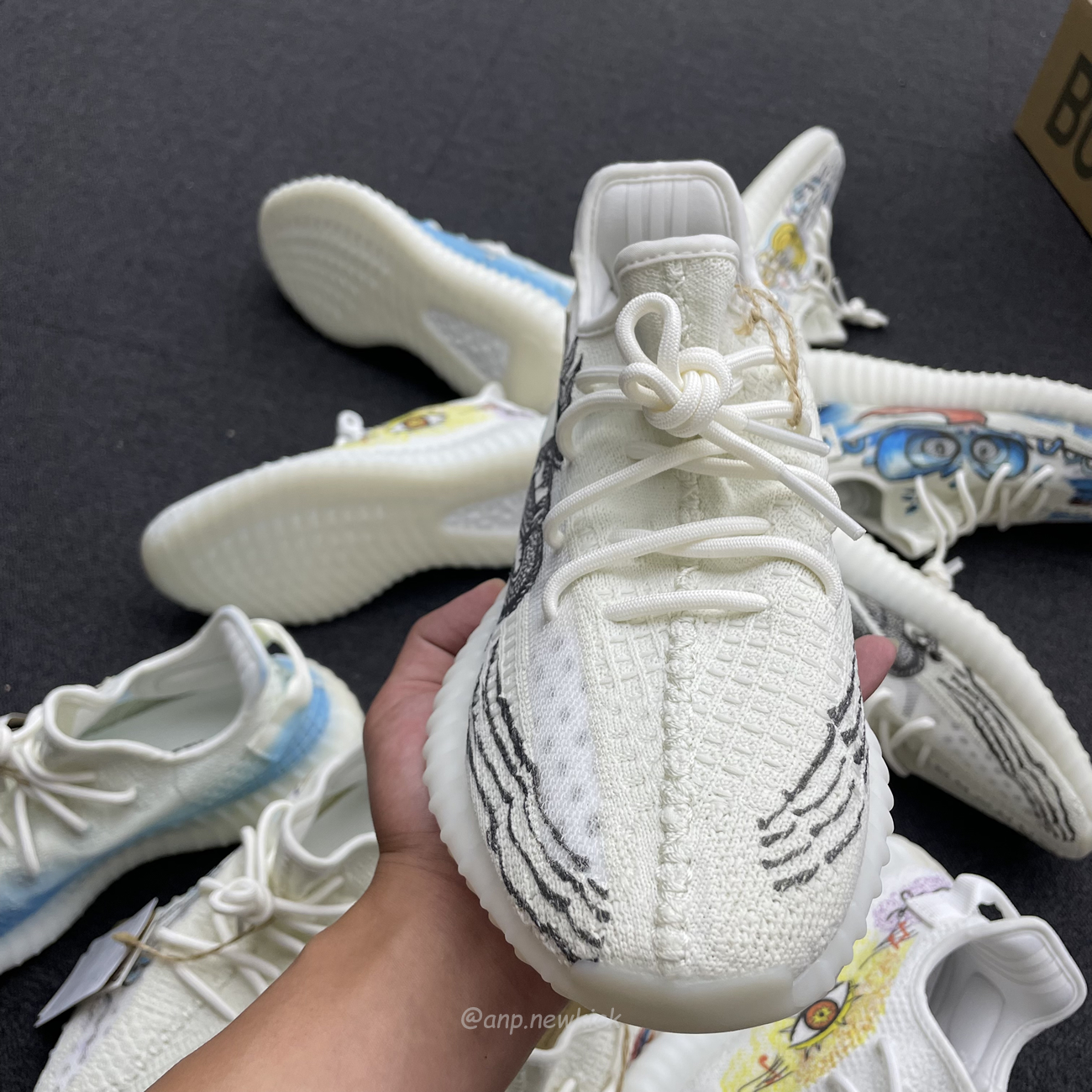 Adidas Yeezy Boost 350 V2 Bone Graffiti Hq6316 (12) - www.newkick.org Adidas Yeezy Boost 350 V2 Bone Graffiti Hq6316 (12) - www.newkick.org