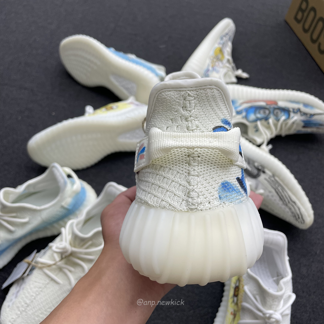 Adidas Yeezy Boost 350 V2 Bone Graffiti Hq6316 (3) - www.newkick.org Adidas Yeezy Boost 350 V2 Bone Graffiti Hq6316 (3) - www.newkick.org