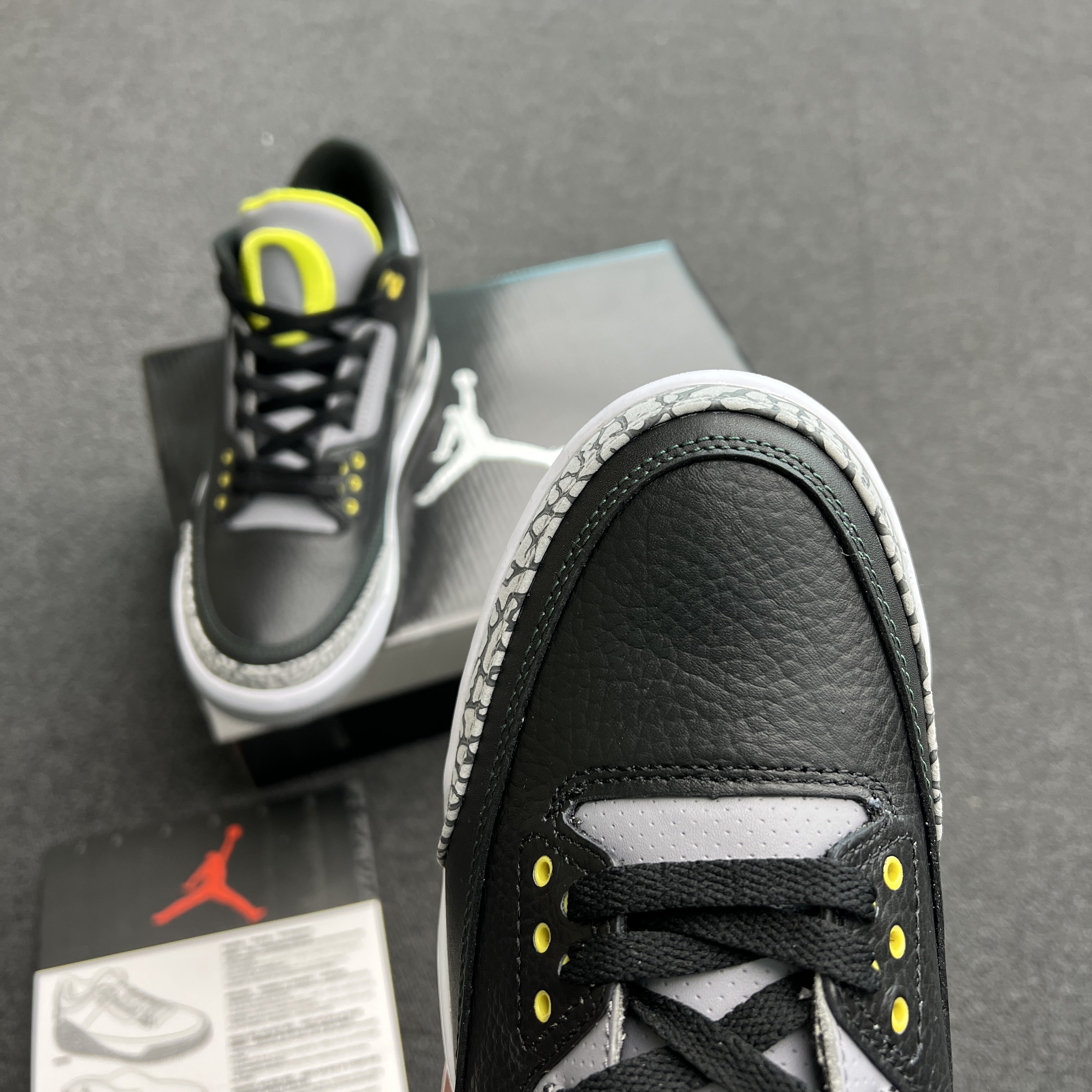 Jordan 3 Retro Oregon Ducks Pit Crew Both Pairs H011 Mnjdls 5 (1) - www.newkick.vip Jordan 3 Retro Oregon Ducks Pit Crew Both Pairs H011 Mnjdls 5 (1) - www.newkick.vip