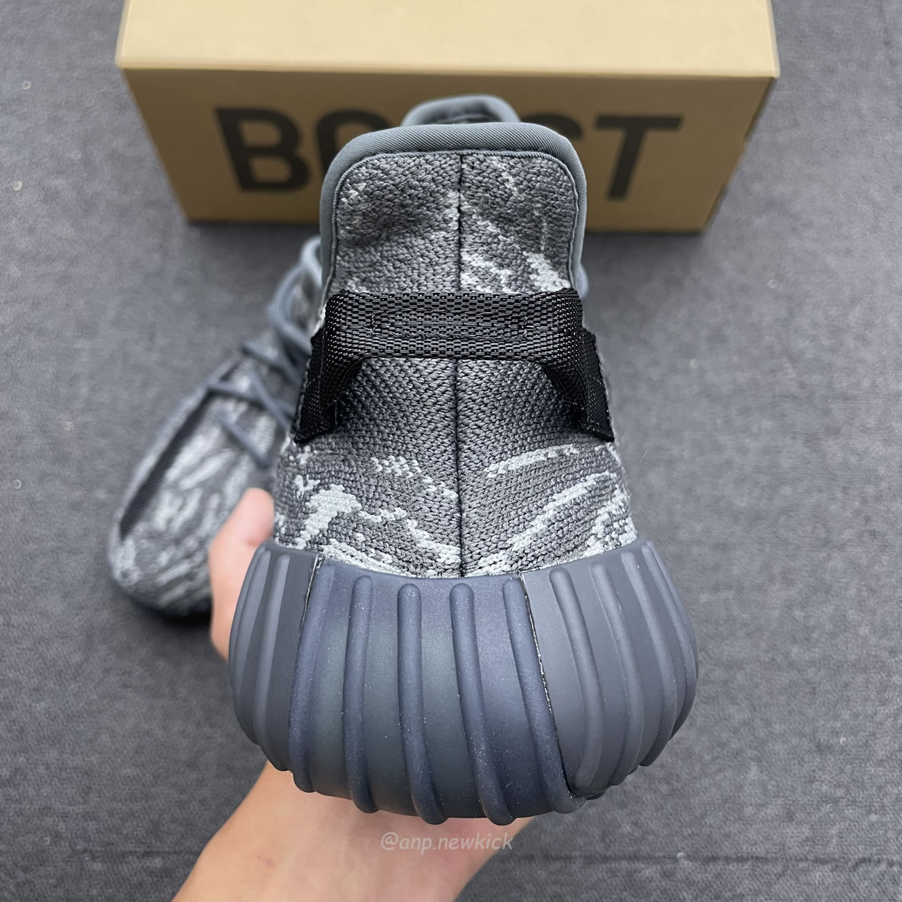 Adidas Yeezy Boost 350 V2 Mx Dark Salt Id4811 (2) - www.newkick.org