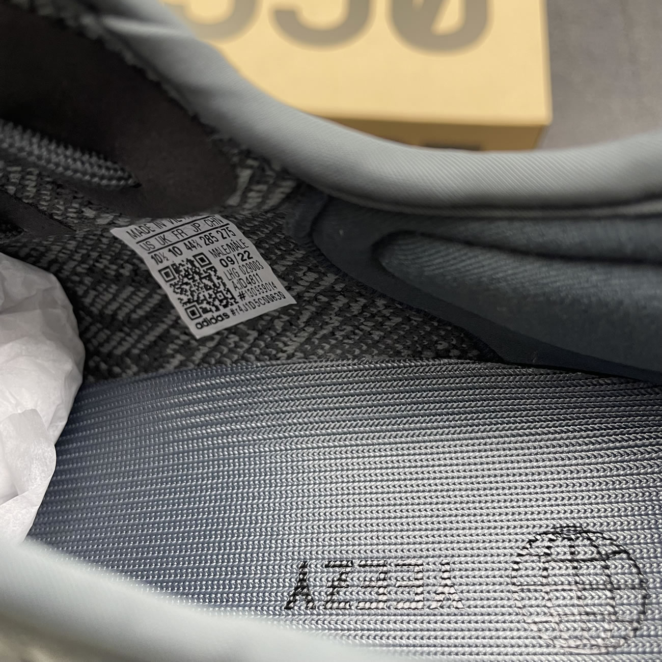 Adidas Yeezy Boost 350 V2 Mx Dark Salt Id4811 (3) - www.newkick.org