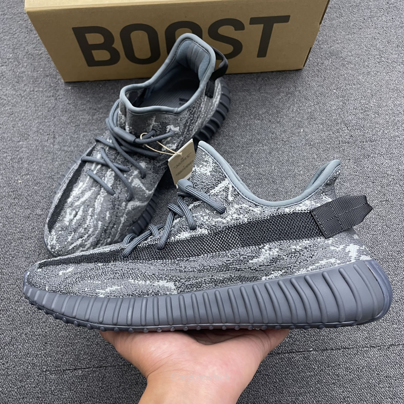 Adidas Yeezy Boost 350 V2 Mx Dark Salt Id4811 (6) - www.newkick.org